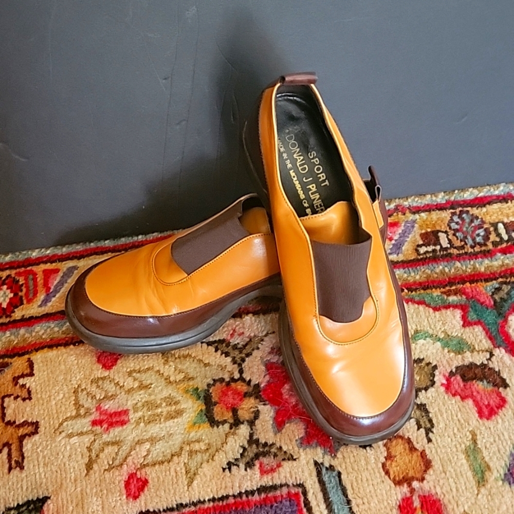 Donald J Pliner shoes only ware 3 or 4 times.